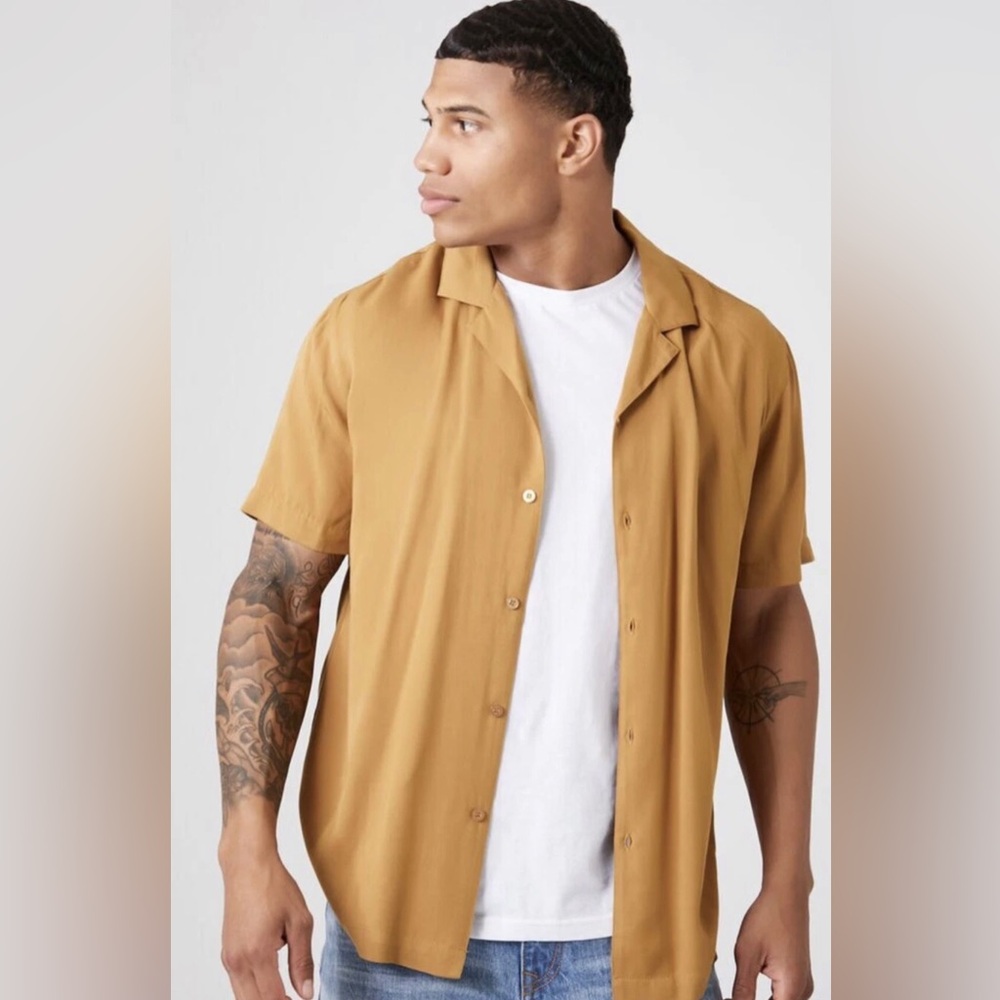 New Men's Short-Sleeve Mustard Brown Button Up Collar Shirt Size XXL Forever 21